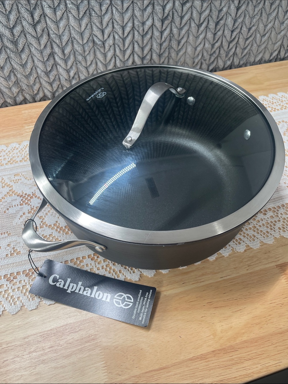 Calphalon 8 1/2 quart pan